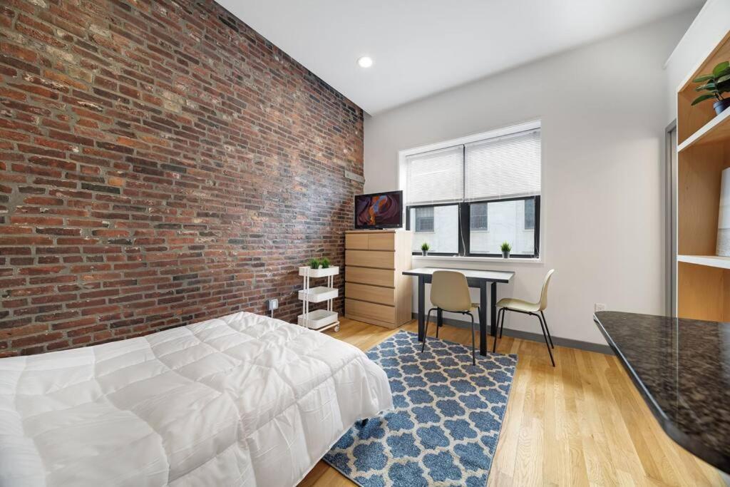 Appartamento Simple Furnished In The Heart Of *
